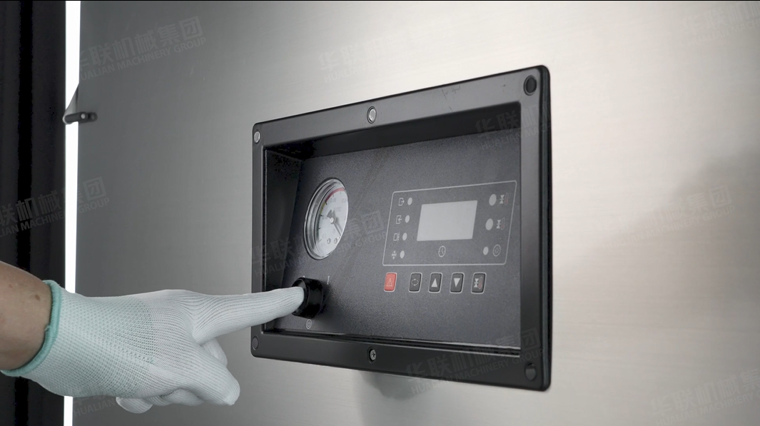 دستگاه بسته بندی خلاء در اندازه بزرگ